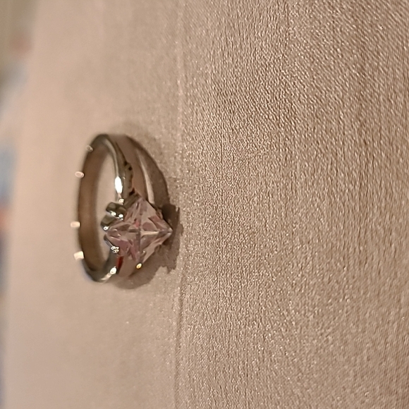 Diamond shape cubic zirconia stainless steel ring - Picture 7 of 7